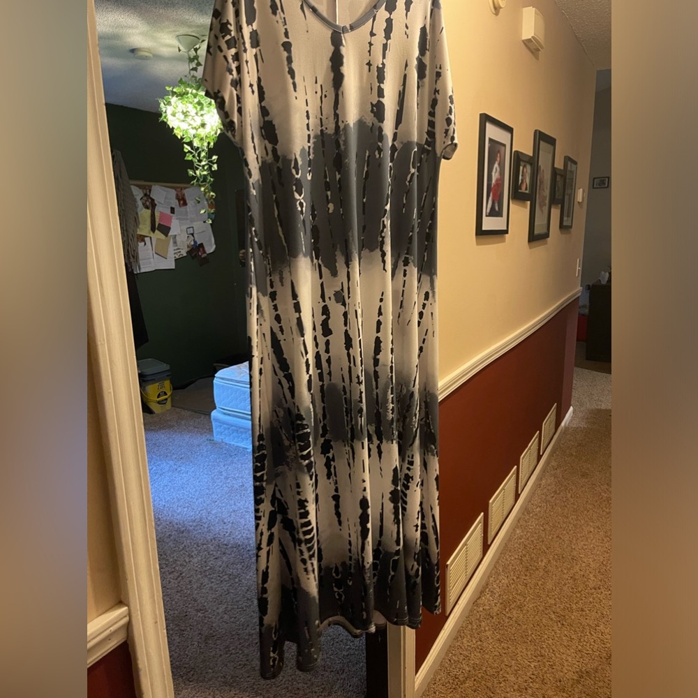 A SHEIN blues and white Tye-dyed cotton dress